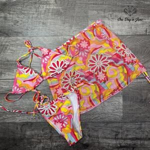 Floerns Floral 3 Piece Bikini (runs small) Size M